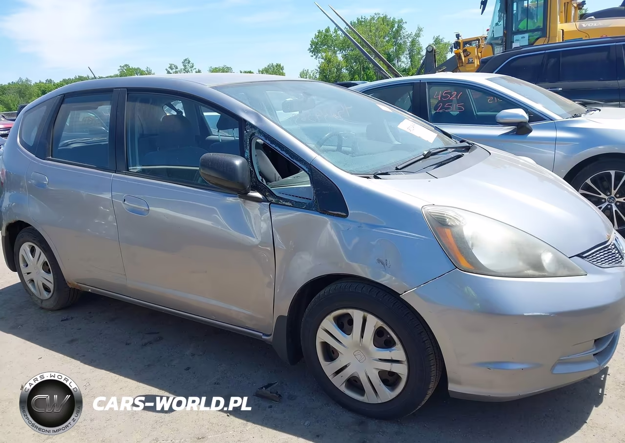 2010 Honda Fit VIN:JHMGE8H29AC006429 - 13