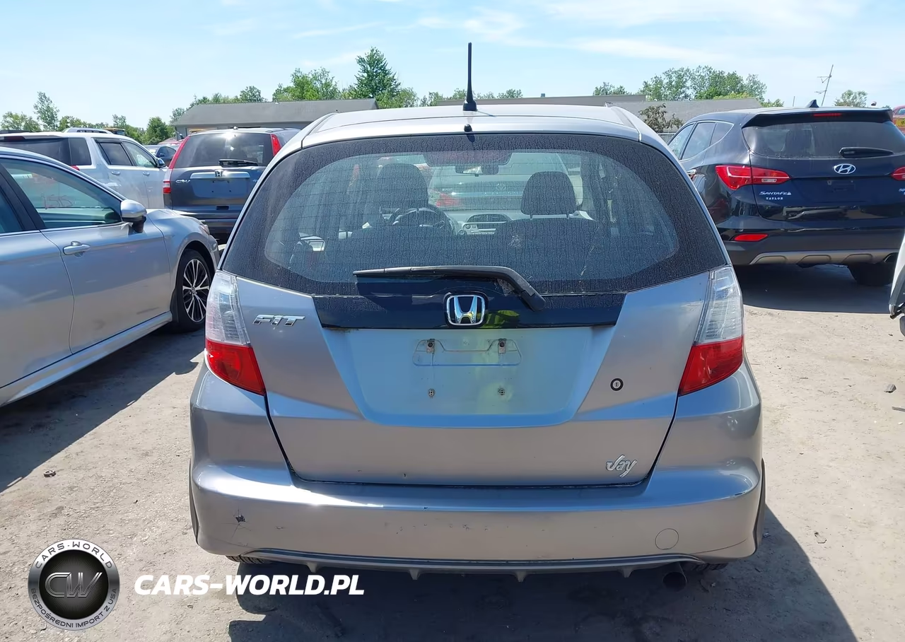 2010 Honda Fit VIN:JHMGE8H29AC006429 - 16