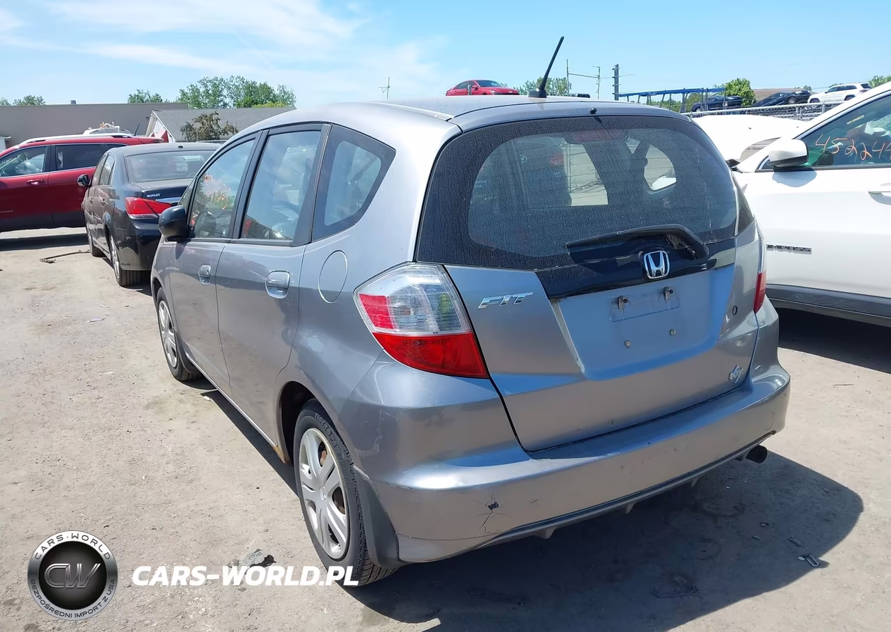2010 Honda Fit VIN:JHMGE8H29AC006429 - 3