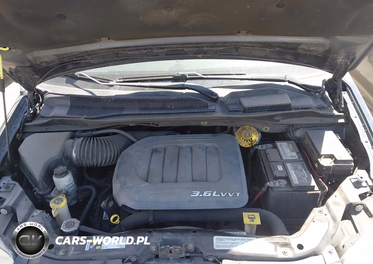 2014 Chrysler Town & Country Touring VIN:2C4RC1BG4ER358388 - 10