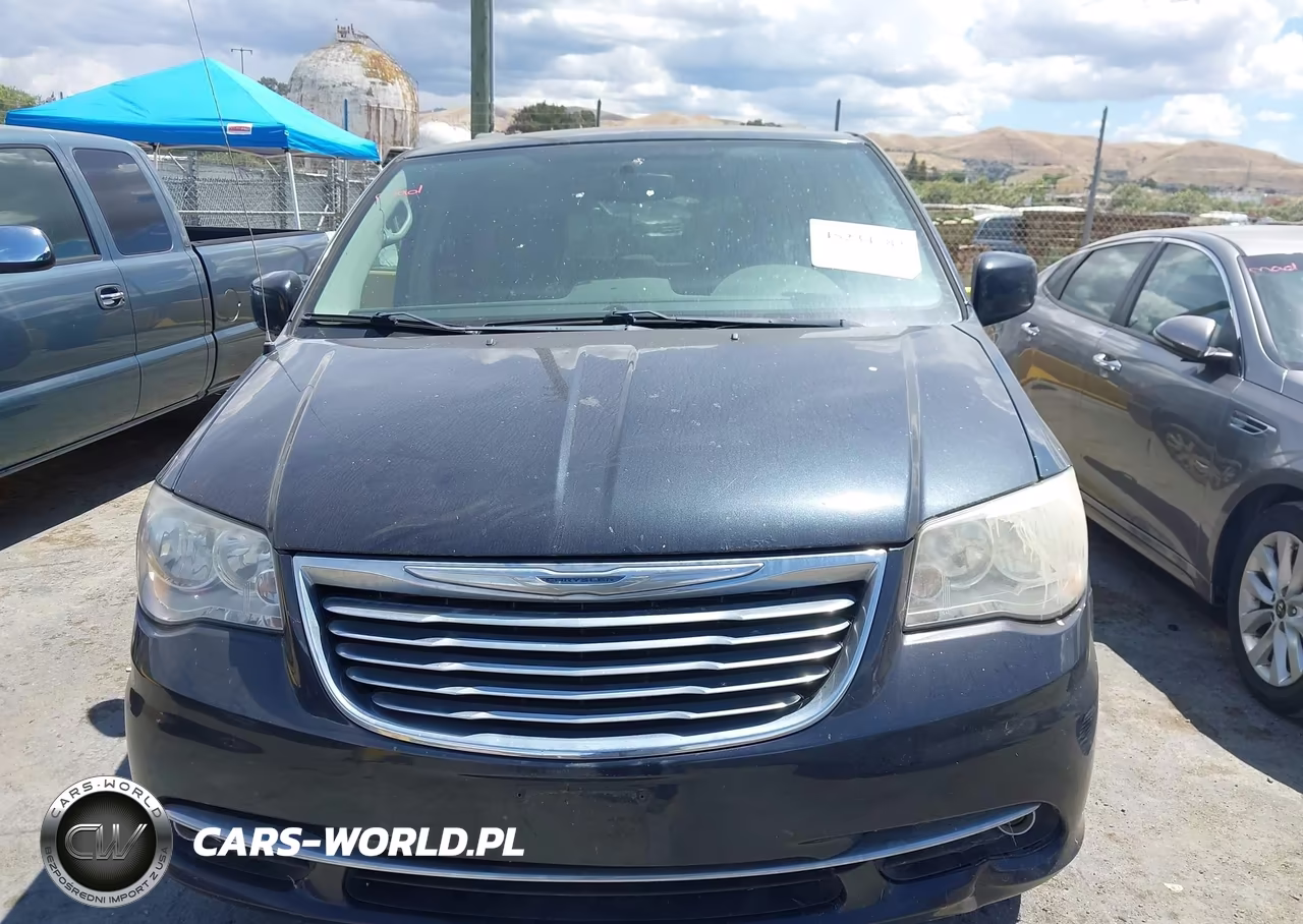 2014 Chrysler Town & Country Touring VIN:2C4RC1BG4ER358388 - 6