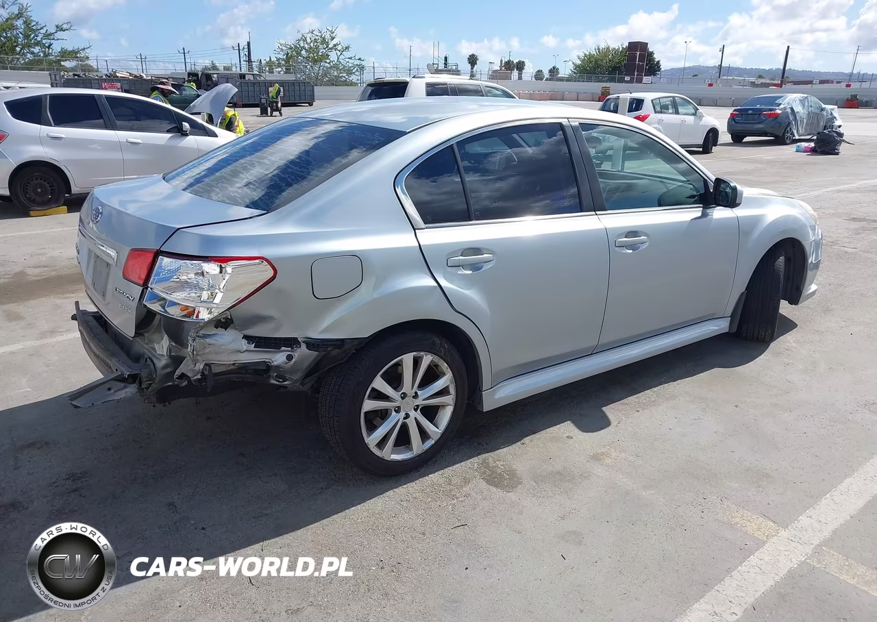 2013 Subaru Legacy 2.5I Premium VIN:4S3BMBC6XD3005719 - 4