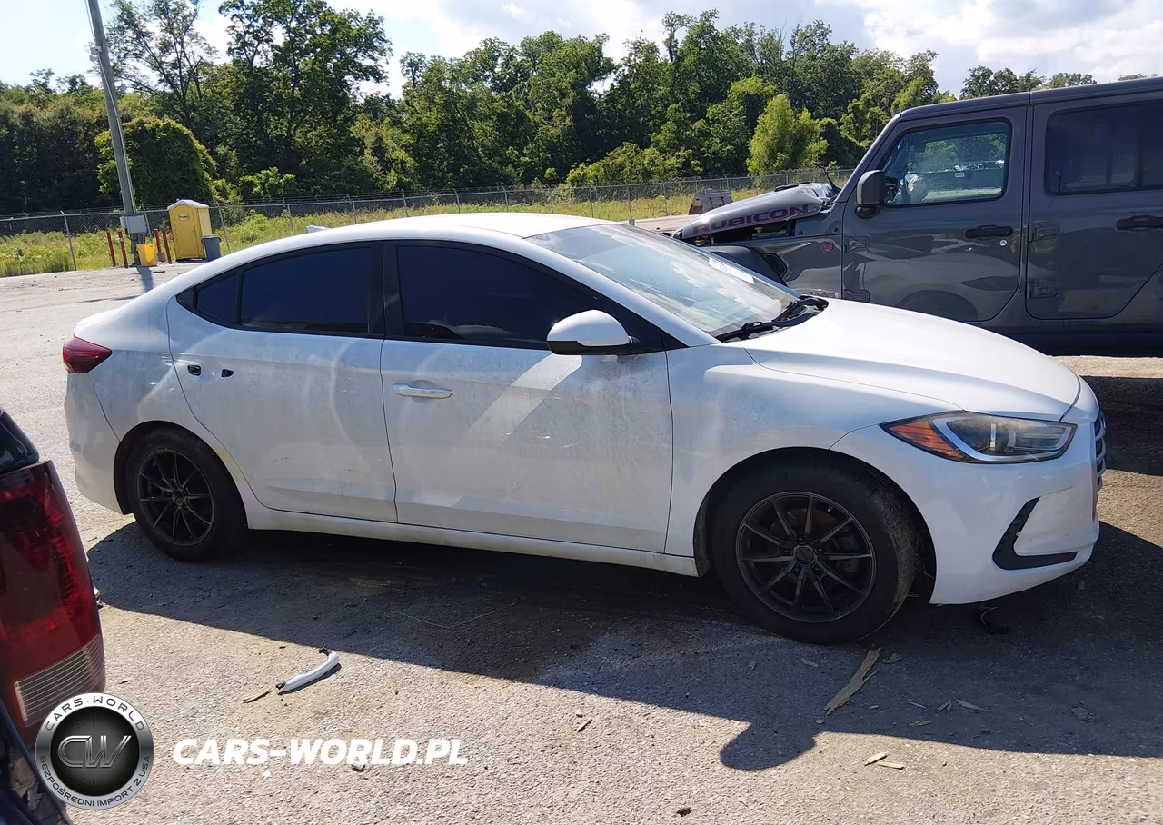 2018 Hyundai Elantra Sel VIN:5NPD84LF6JH224122 - 13