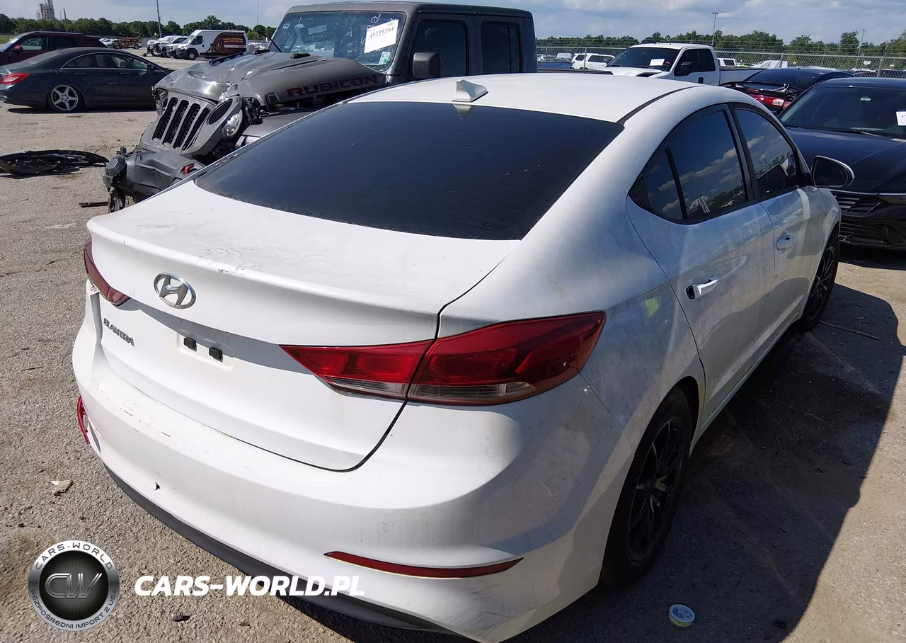 2018 Hyundai Elantra Sel VIN:5NPD84LF6JH224122 - 4
