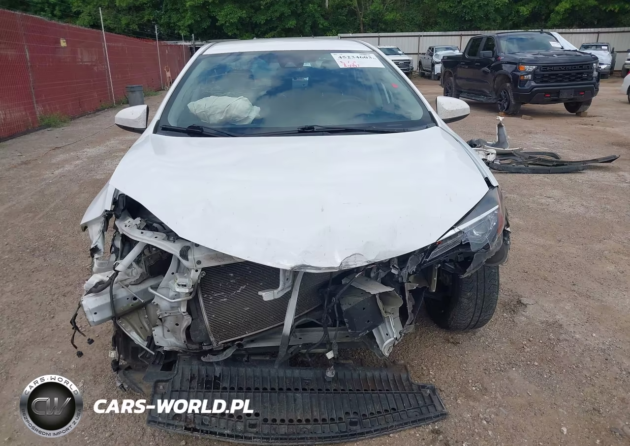 2017 Toyota Corolla Le VIN:2T1BURHE8HC818904 - 13
