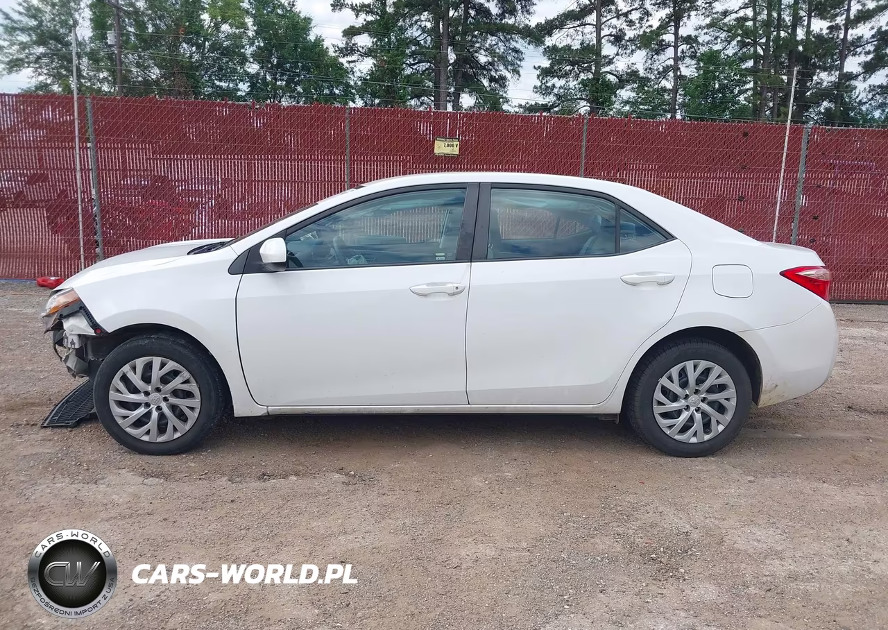 2017 Toyota Corolla Le VIN:2T1BURHE8HC818904 - 15