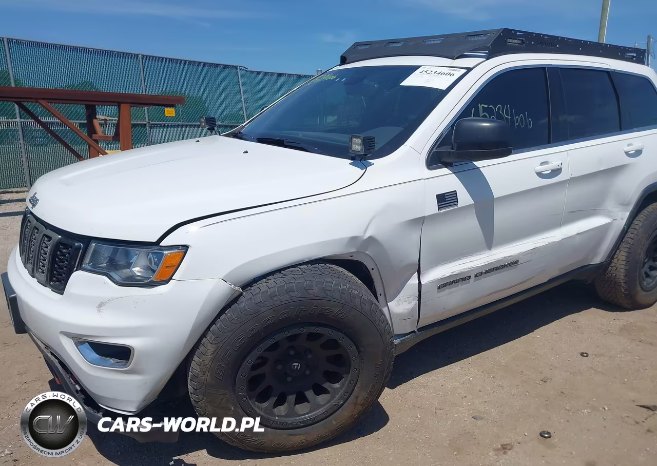 2019 Jeep Grand Cherokee Laredo E 4X4 VIN:1C4RJFAG6KC669801 - 6
