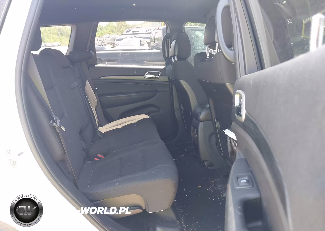 2019 Jeep Grand Cherokee Laredo E 4X4 VIN:1C4RJFAG6KC669801 - 8