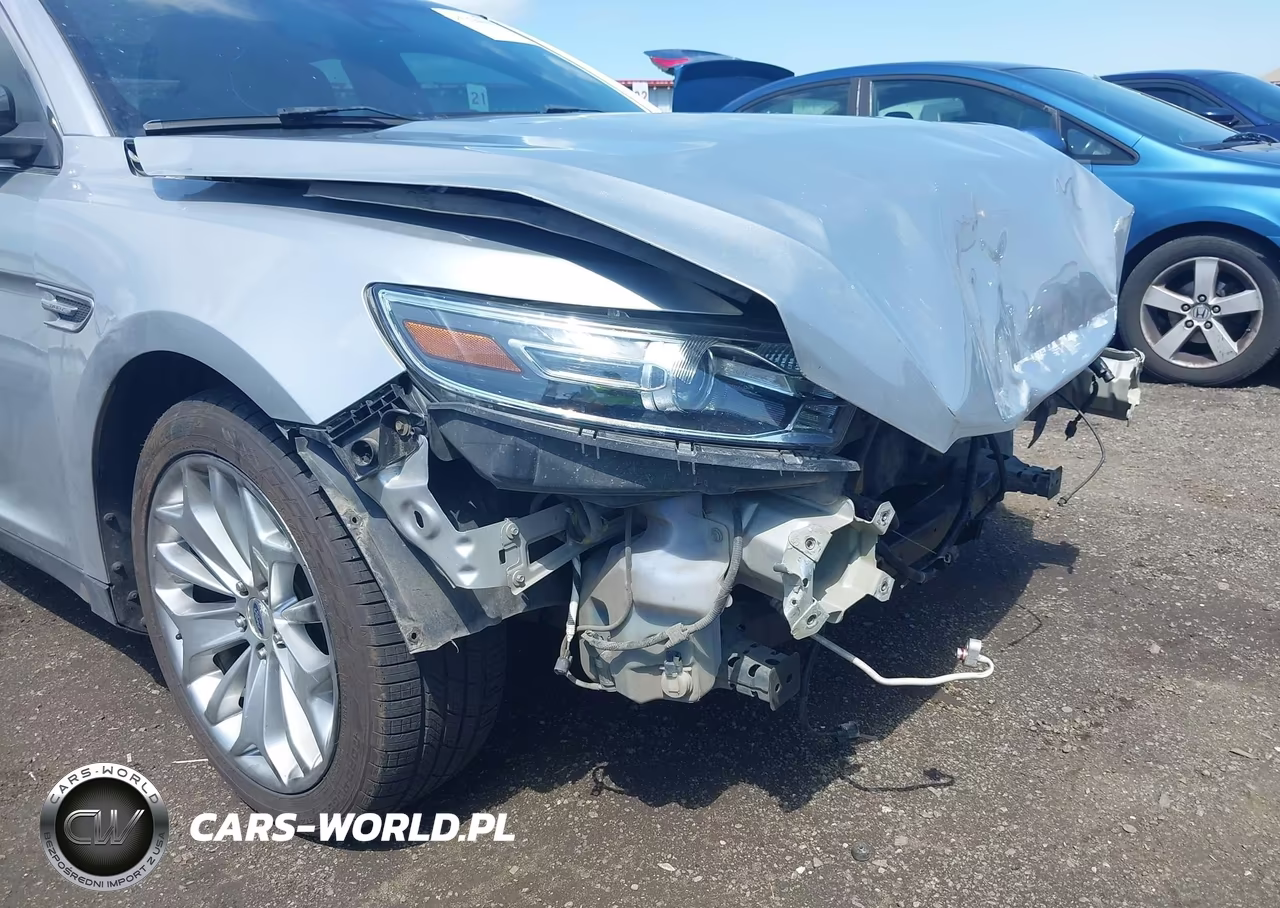 2017 Ford Taurus Limited VIN:1FAHP2F83HG102554 - 17