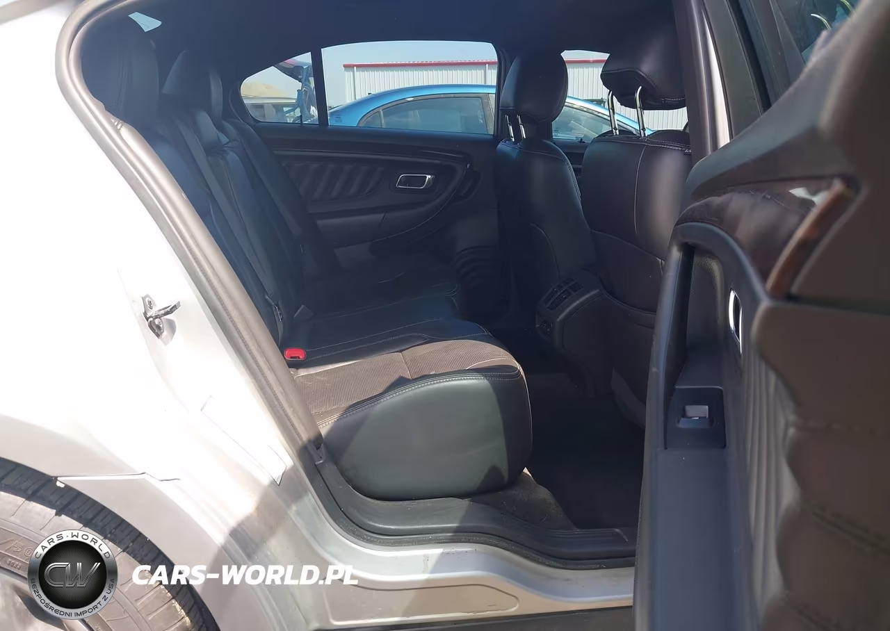 2017 Ford Taurus Limited VIN:1FAHP2F83HG102554 - 8