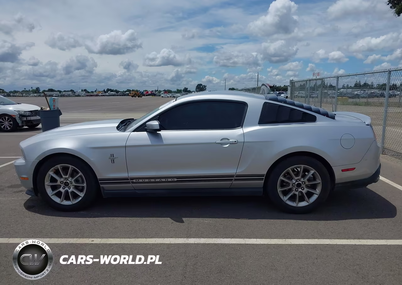 2011 Ford Mustang V6 Premium VIN:1ZVBP8AM6B5159015 - 14