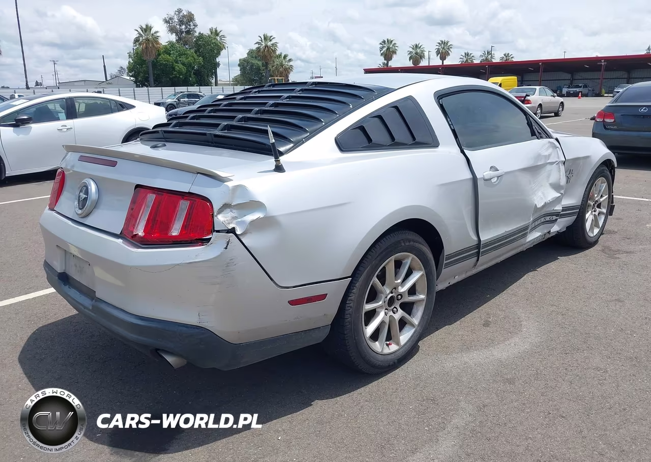 2011 Ford Mustang V6 Premium VIN:1ZVBP8AM6B5159015 - 4