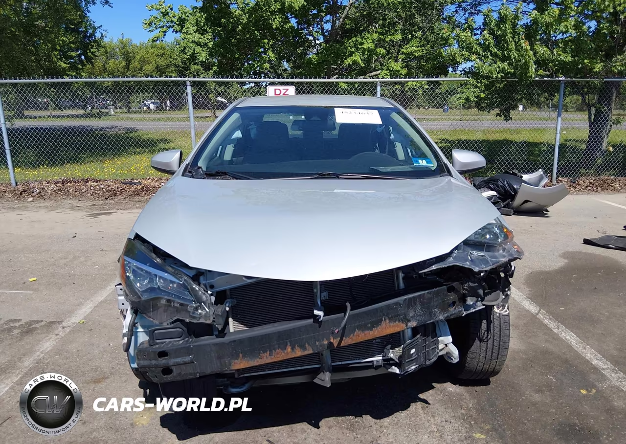 2018 Toyota Corolla Le VIN:2T1BURHE4JC118495 - 12