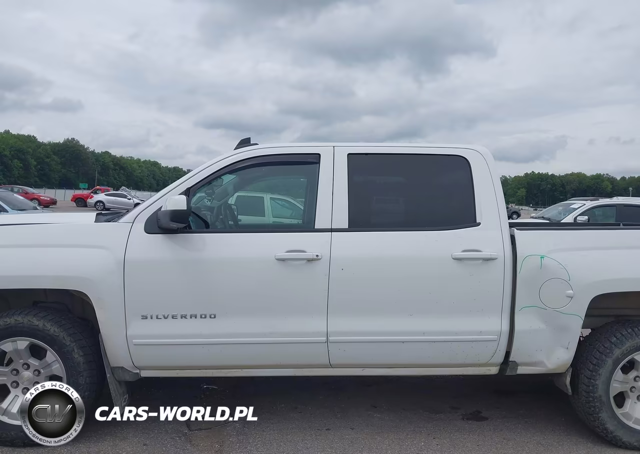 2018 Chevrolet Silverado 1500 2Lt VIN:3GCUKREC6JG119784 - 15