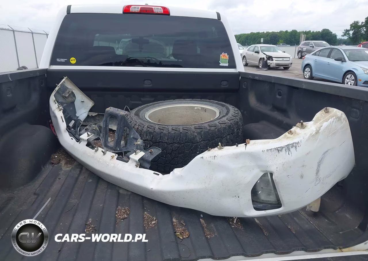 2018 Chevrolet Silverado 1500 2Lt VIN:3GCUKREC6JG119784 - 18