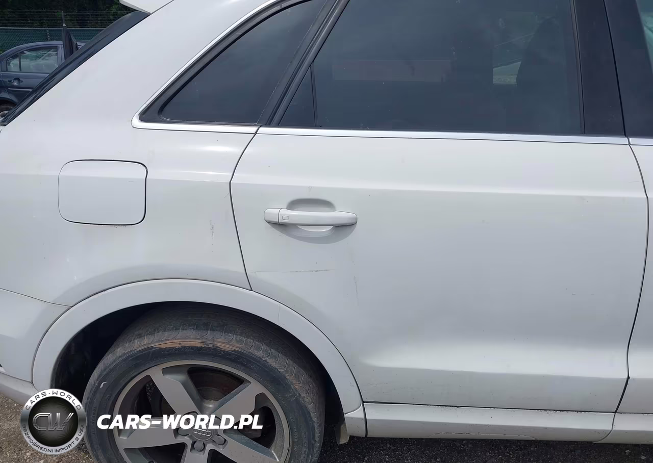 2015 Audi Q3 Premium Plus VIN:WA1EFCFS3FR012673 - 13
