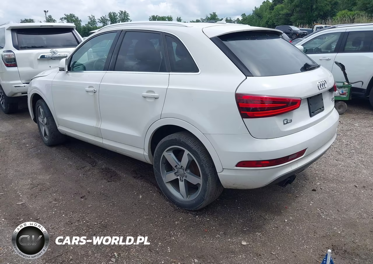 2015 Audi Q3 Premium Plus VIN:WA1EFCFS3FR012673 - 3