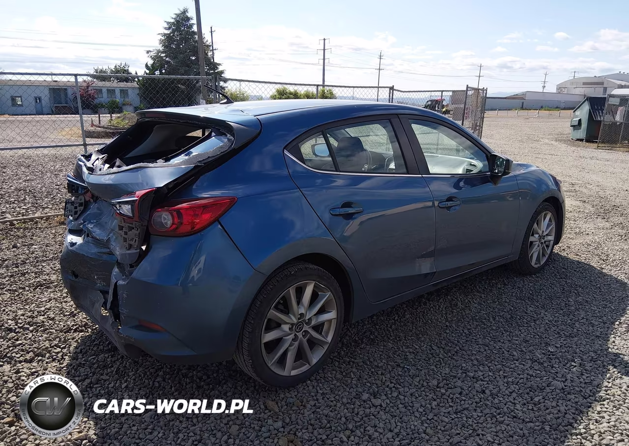2017 Mazda Mazda3 Touring VIN:JM1BN1L77H1128640 - 4