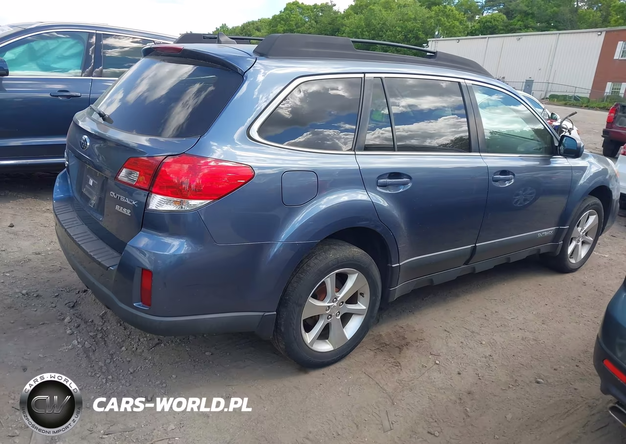 2013 Subaru Outback 2.5I Limited VIN:4S4BRBKC2D3242001 - 4