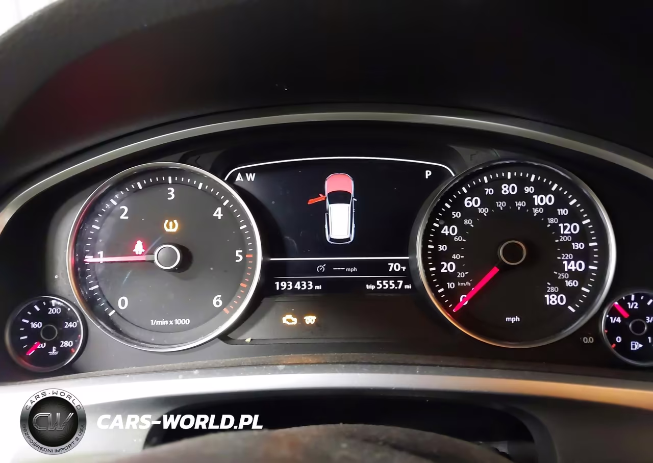 2012 Volkswagen Touareg Tdi Lux VIN:WVGFK9BP3CD003728 - 7