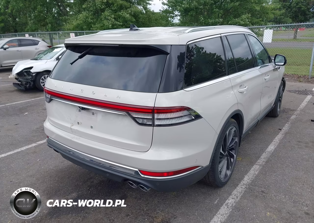 2021 Lincoln Aviator Reserve VIN:5LM5J7WC1MGL06935 - 4