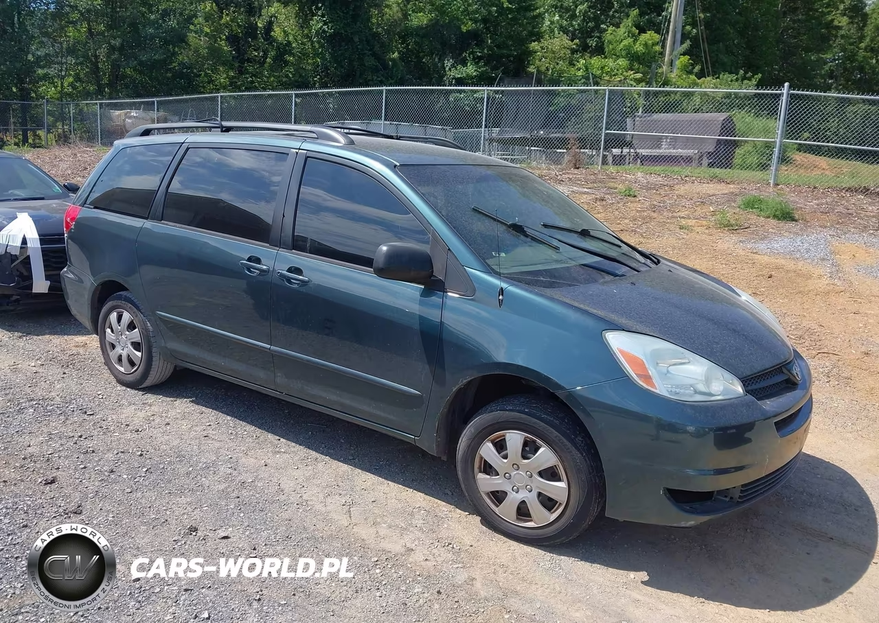 2004 Toyota Sienna Le