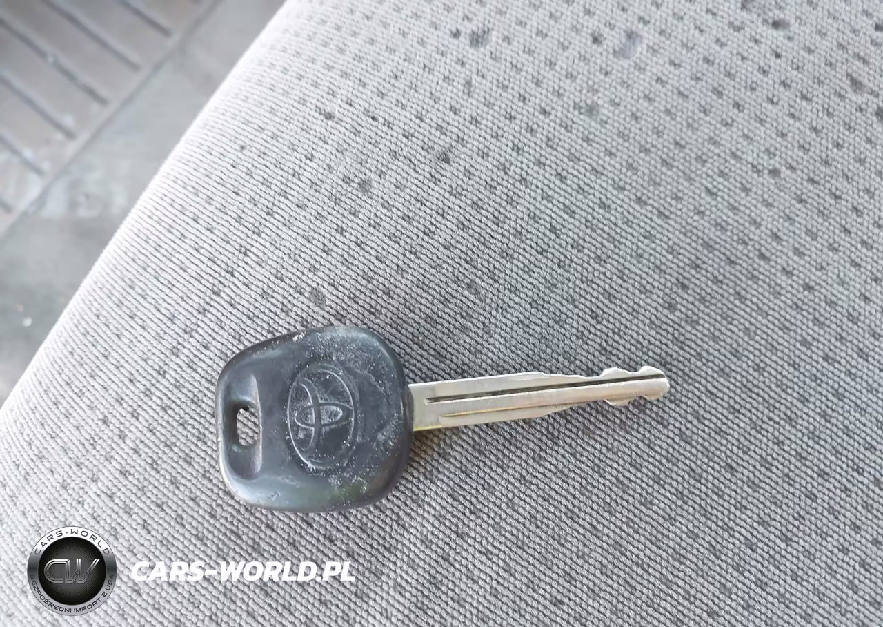2004 Toyota Sienna Le VIN:5TDZA23C04S046257 - 11