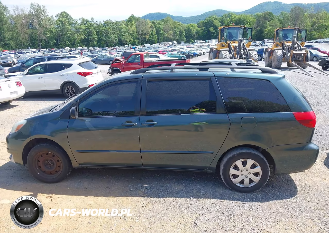 2004 Toyota Sienna Le VIN:5TDZA23C04S046257 - 15