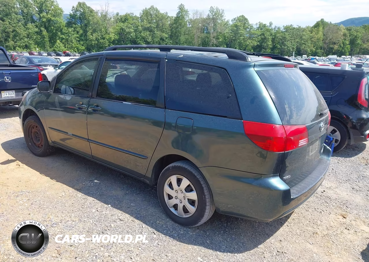 2004 Toyota Sienna Le VIN:5TDZA23C04S046257 - 3