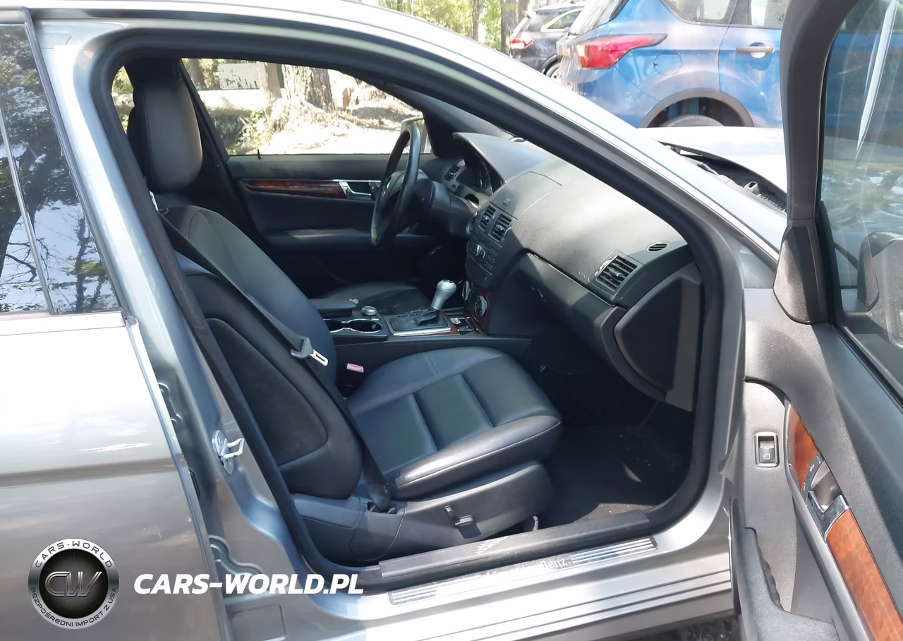2011 Mercedes-Benz C 300 Sport 4Matic VIN:WDDGF8BB2BR175851 - 5