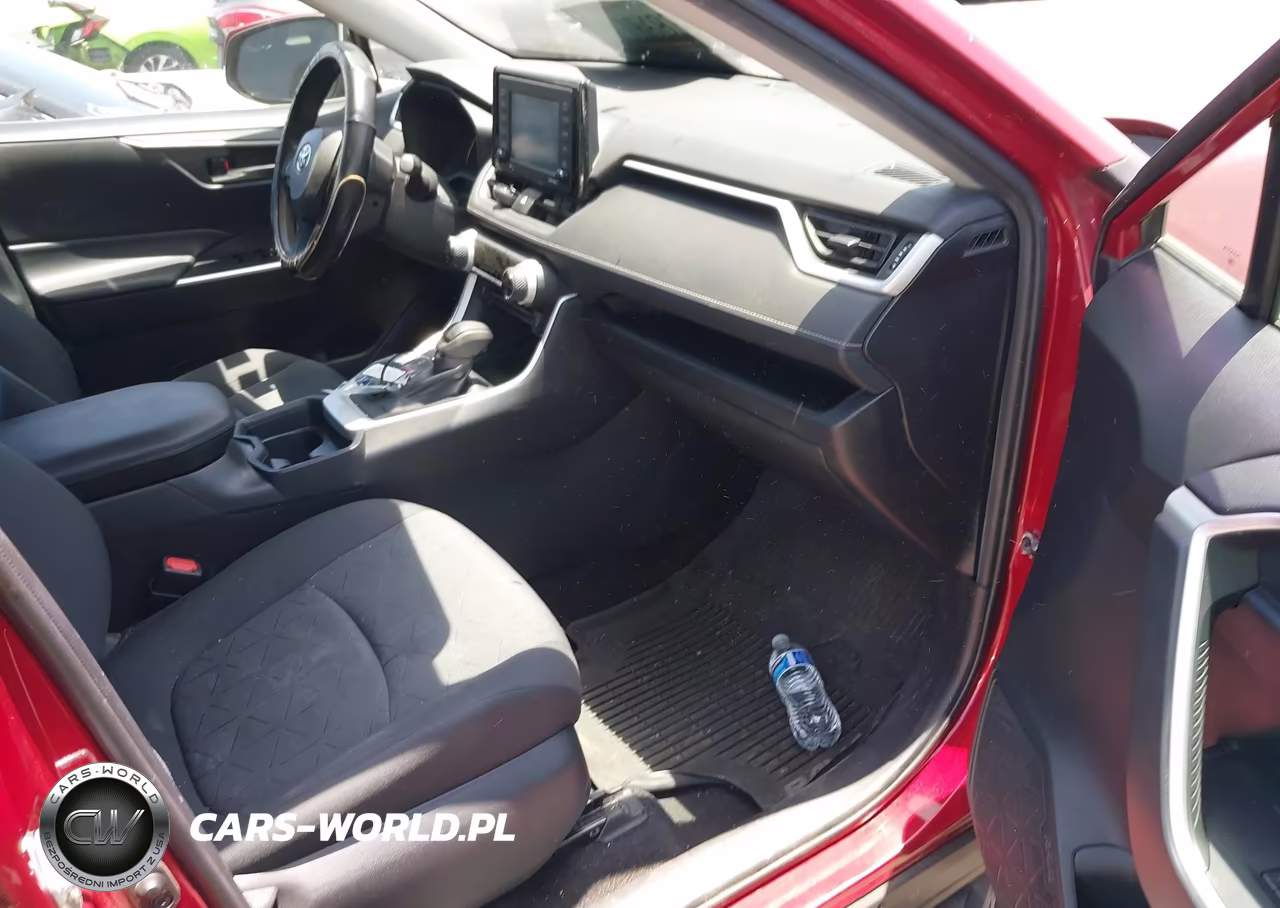 2020 Toyota Rav4 Xle VIN:2T3W1RFV1LW075496 - 5