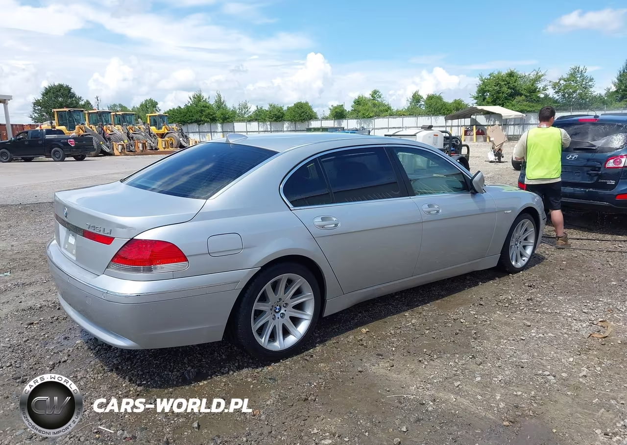 2005 BMW 745Li VIN:WBAGN63525DS59015 - 4