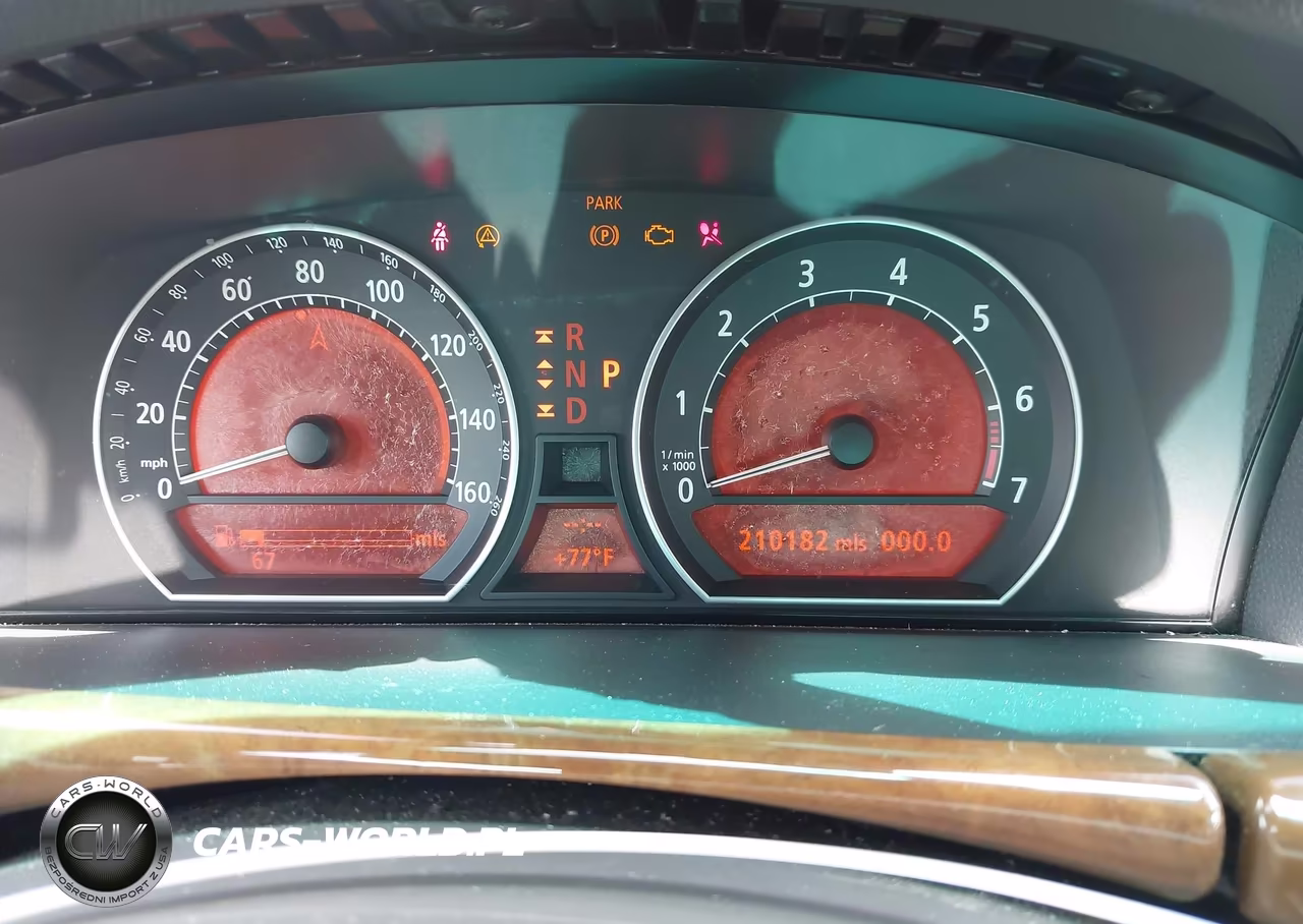 2005 BMW 745Li VIN:WBAGN63525DS59015 - 7