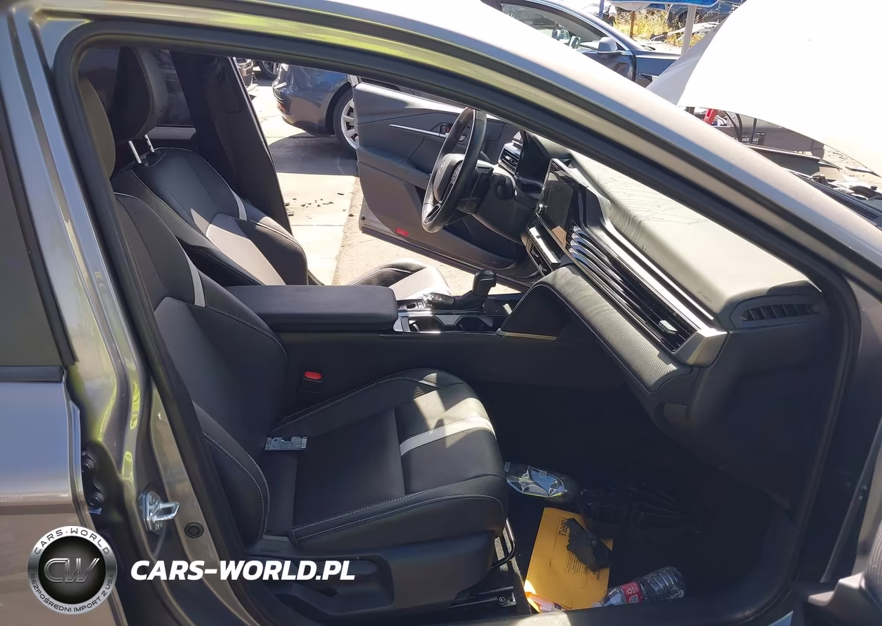 2025 Toyota Camry Se VIN:4T1DAACK3SU616624 - 5