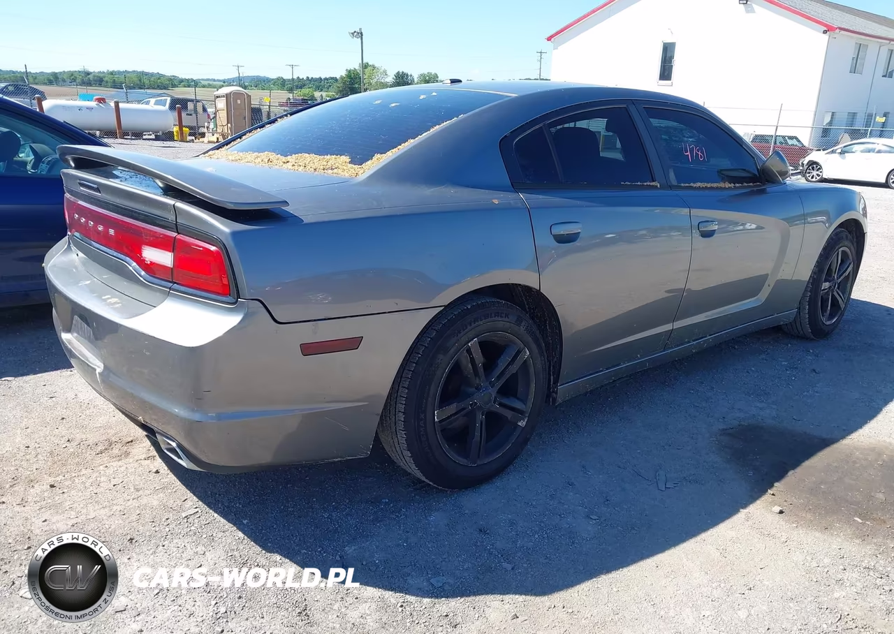2011 Dodge Charger VIN:2B3CL3CG4BH505411 - 4