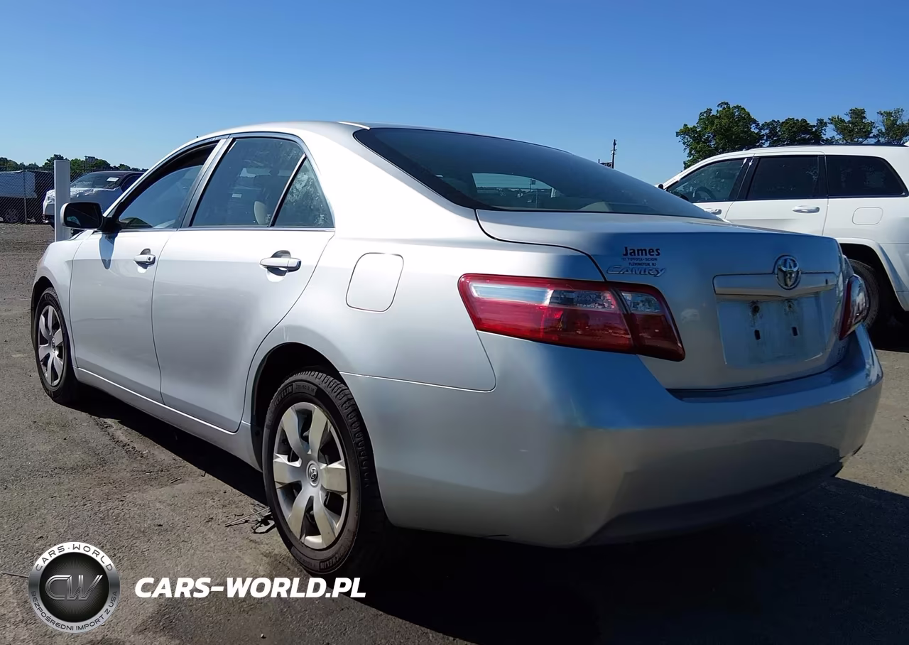 2007 Toyota Camry Le VIN:JTNBE46K573008836 - 3