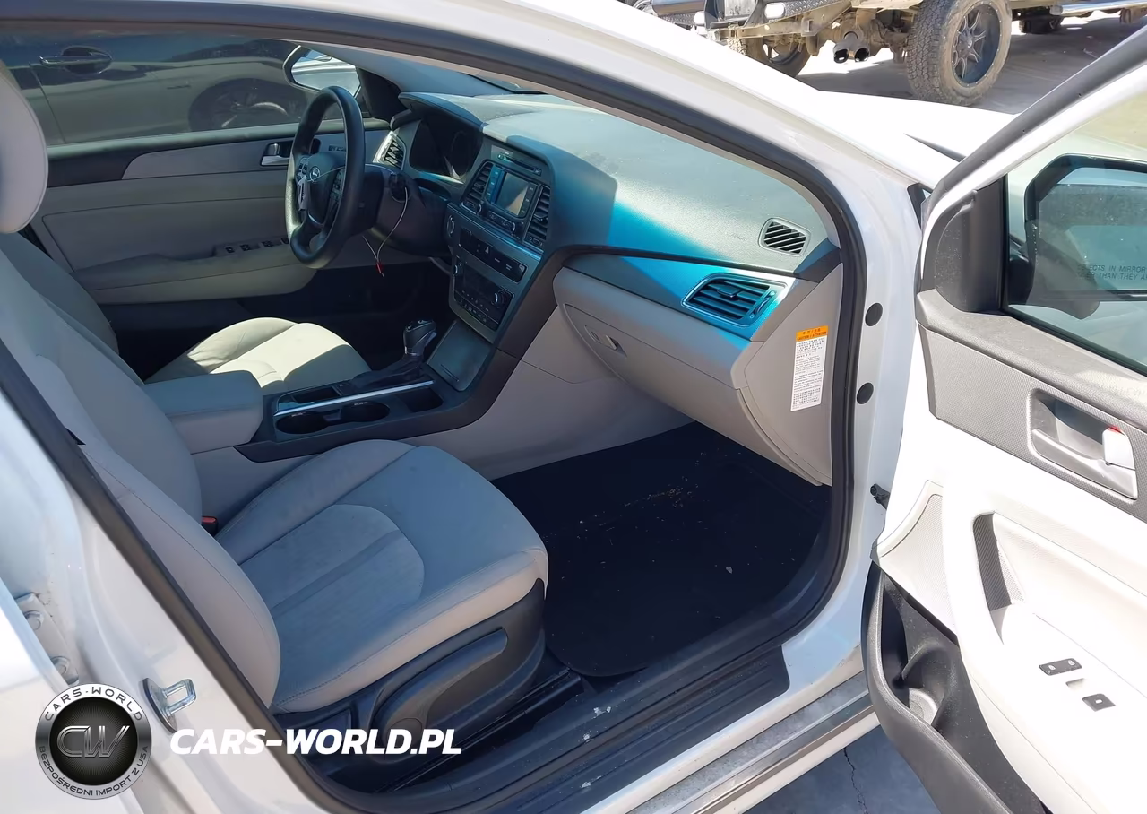 2016 Hyundai Sonata Hybrid Se VIN:KMHE24L17GA012755 - 5