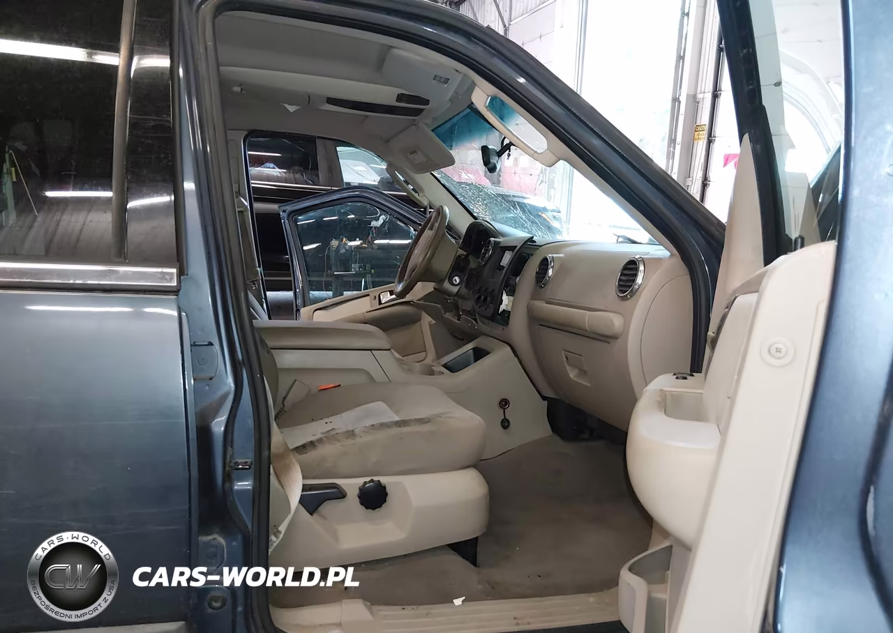 2003 Ford Expedition Xlt VIN:1FMPU16L53LA13173 - 5
