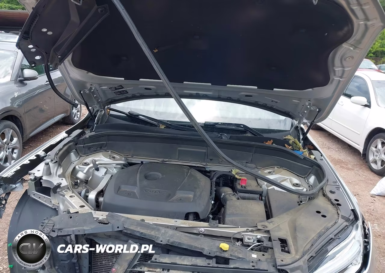2018 Volvo Xc90 T5 Momentum VIN:YV4102CK3J1389688 - 10