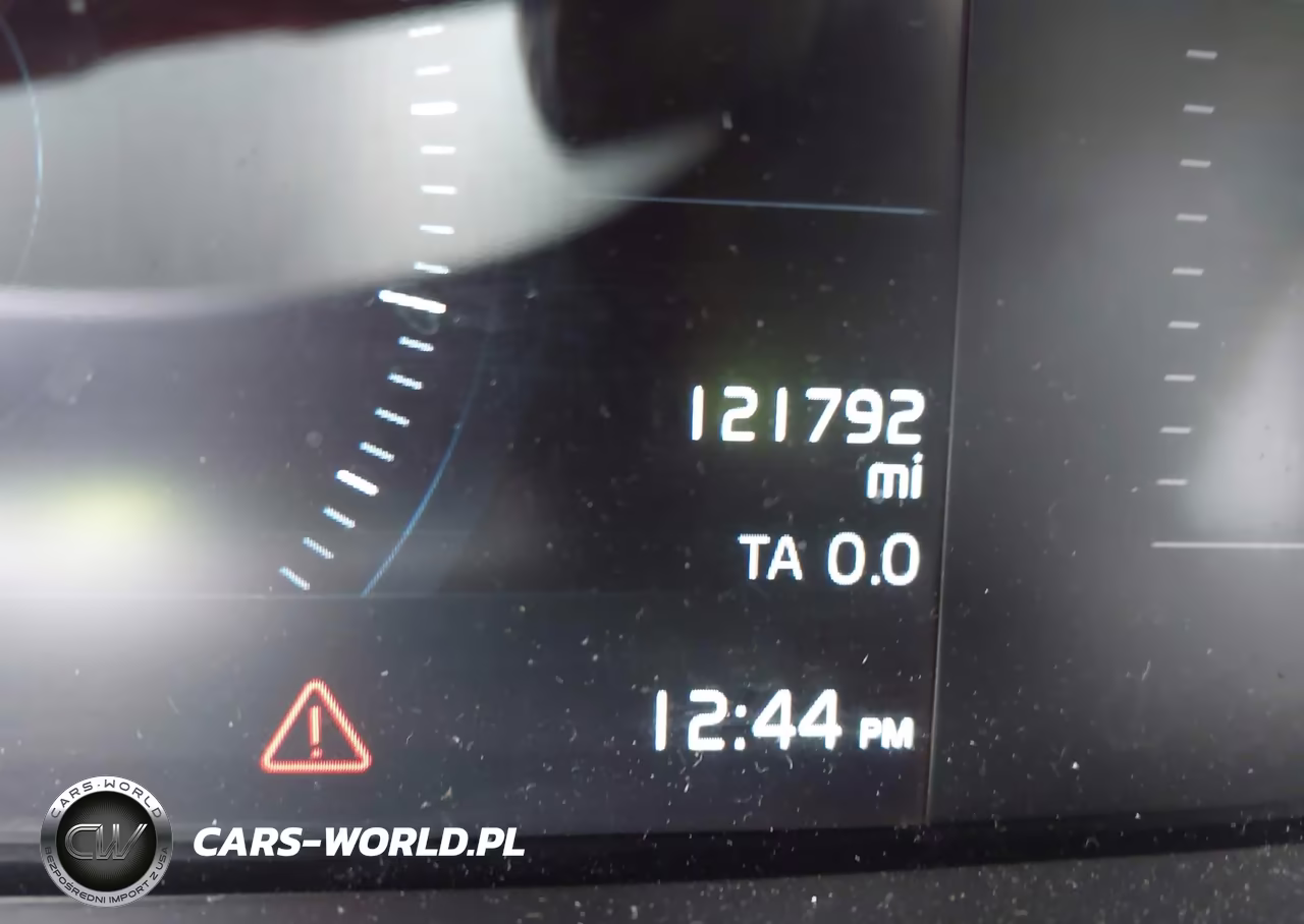 2018 Volvo Xc90 T5 Momentum VIN:YV4102CK3J1389688 - 15
