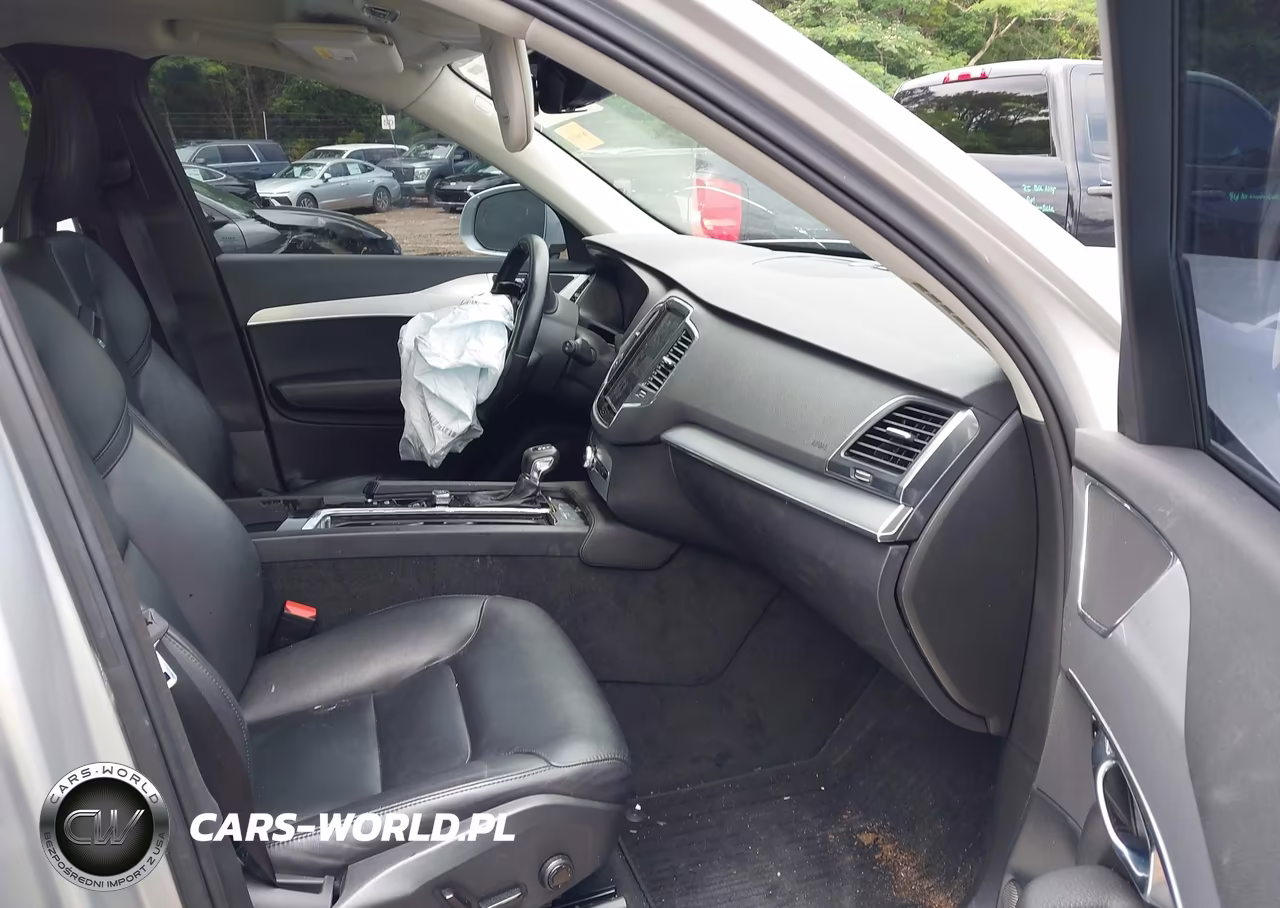 2018 Volvo Xc90 T5 Momentum VIN:YV4102CK3J1389688 - 5