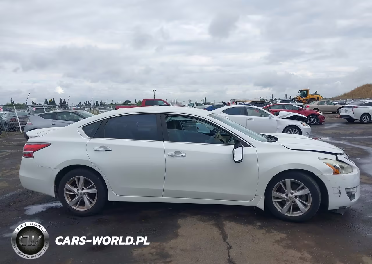 2015 Nissan Altima 2.5 Sv VIN:1N4AL3AP3FC157303 - 13