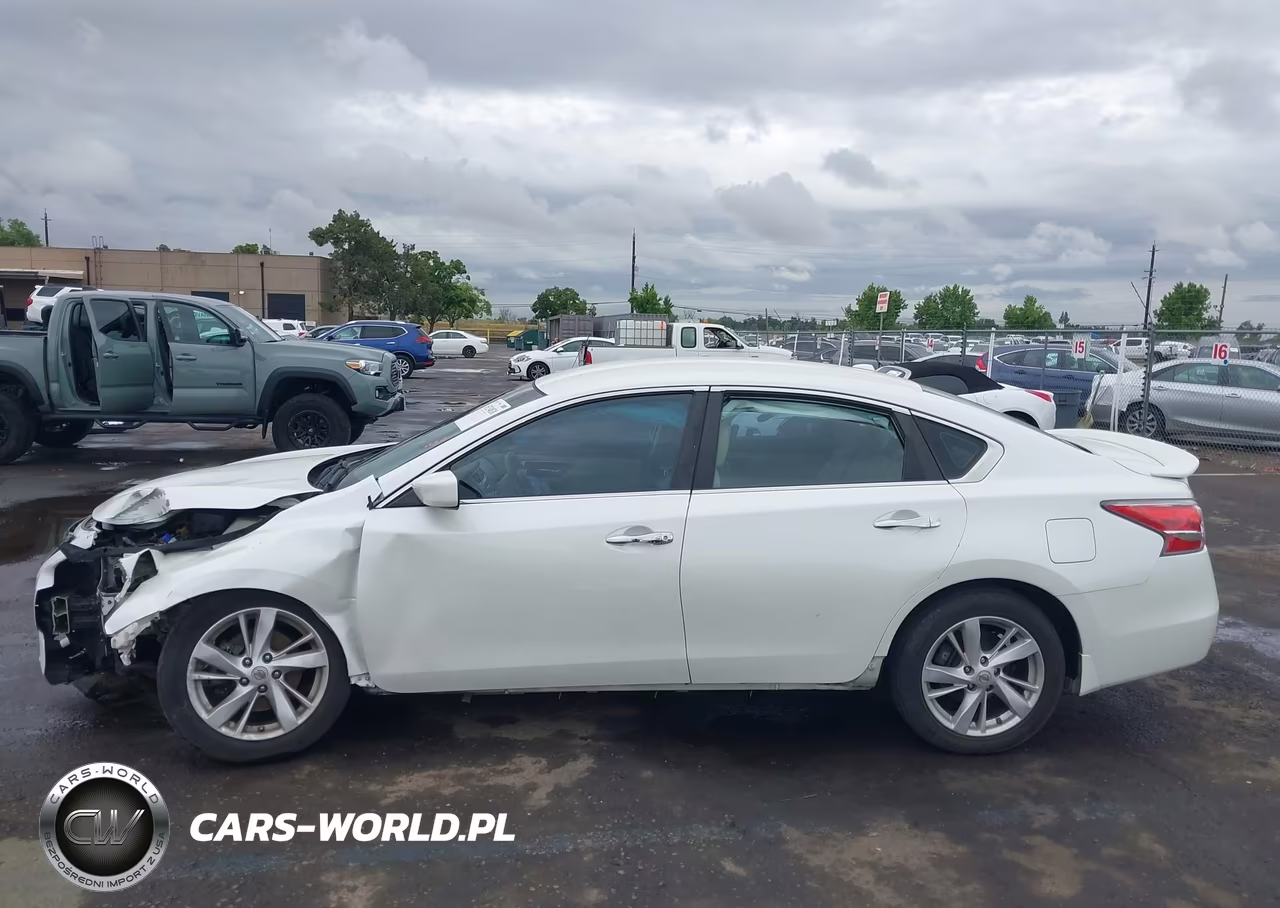 2015 Nissan Altima 2.5 Sv VIN:1N4AL3AP3FC157303 - 14