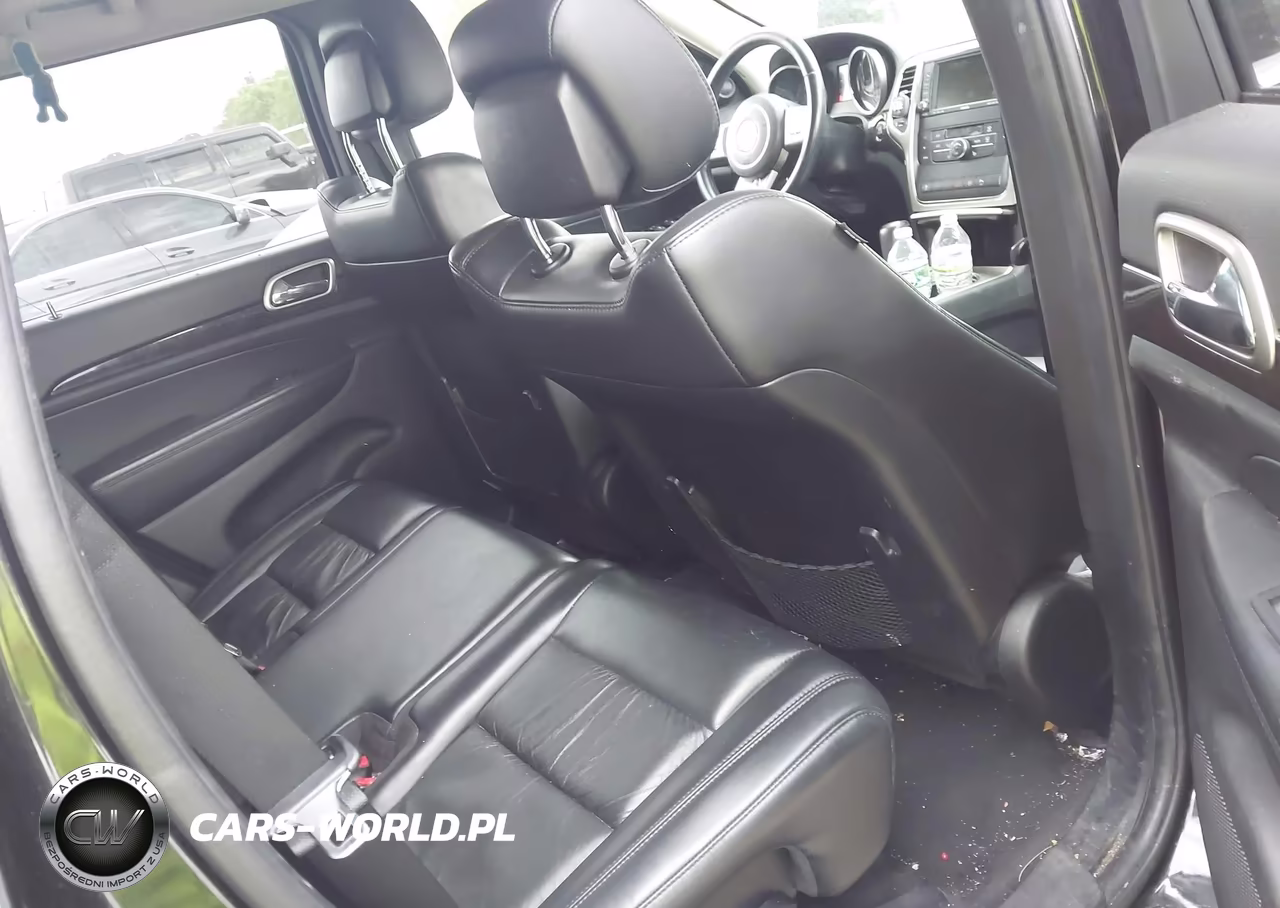 2011 Jeep Grand Cherokee Laredo VIN:1J4RR4GG2BC547757 - 8