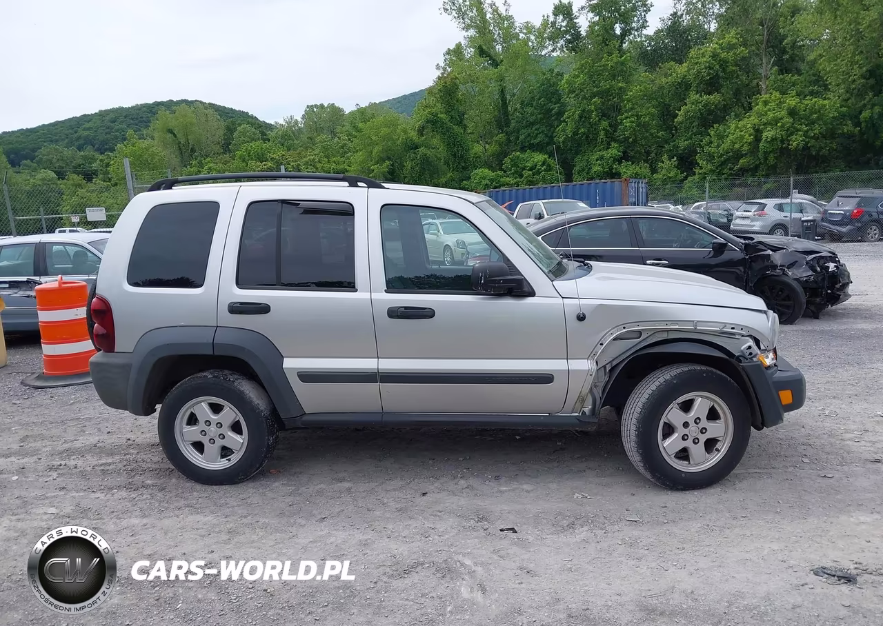 2007 Jeep Liberty Sport VIN:1J4GL48K87W513632 - 14