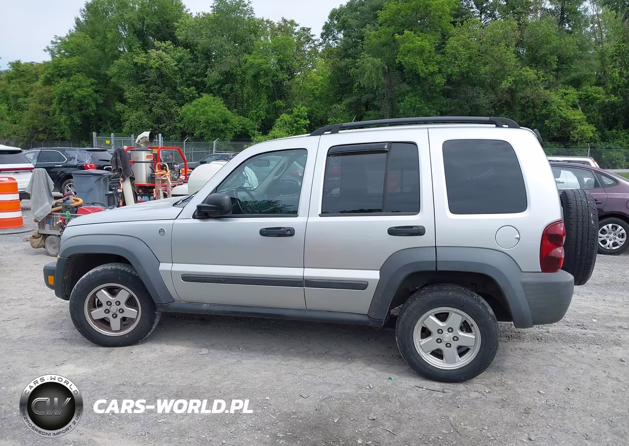 2007 Jeep Liberty Sport VIN:1J4GL48K87W513632 - 15