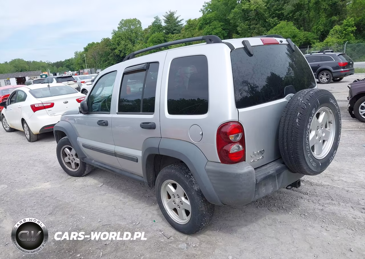 2007 Jeep Liberty Sport VIN:1J4GL48K87W513632 - 3