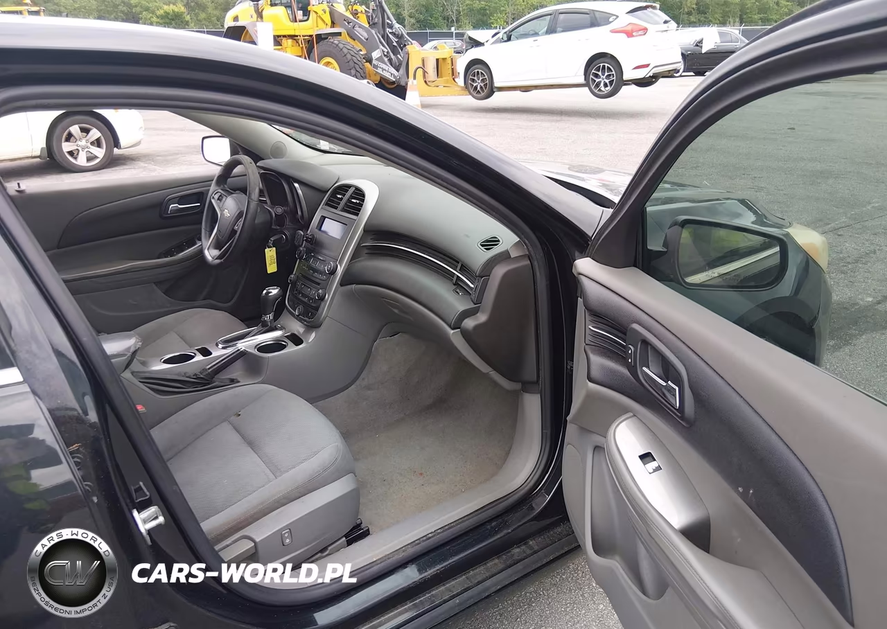 2015 Chevrolet Malibu Ls VIN:1G11B5SL0FF335745 - 5