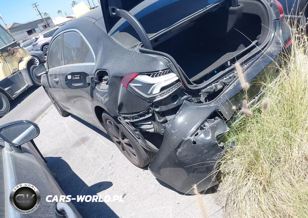 2020 Mercedes-Benz A 220 VIN:W1K3G4EB1LW044624 - 3