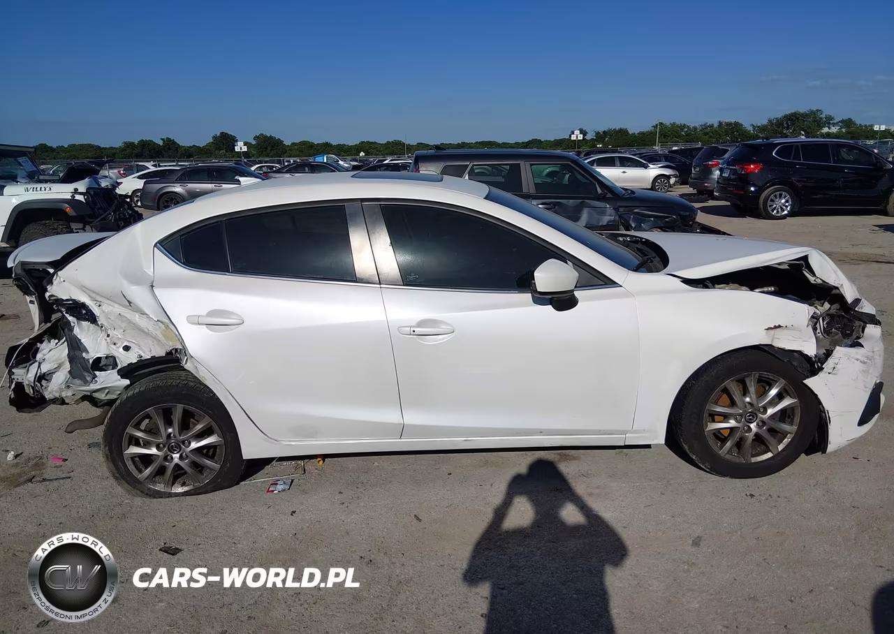 2016 Mazda Mazda3 I Touring VIN:JM1BM1W78G1307296 - 13